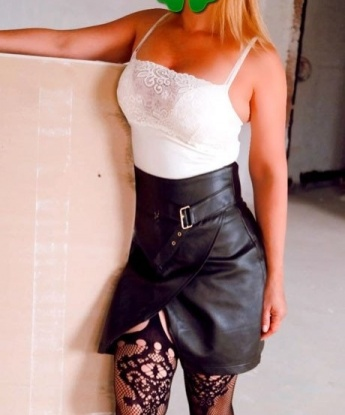 Страстная брюнетка с идеальными формами приглашает в гости для разврата и наслаждения. Гарантированный релакс и удовлетворение. 9422, 30 лет